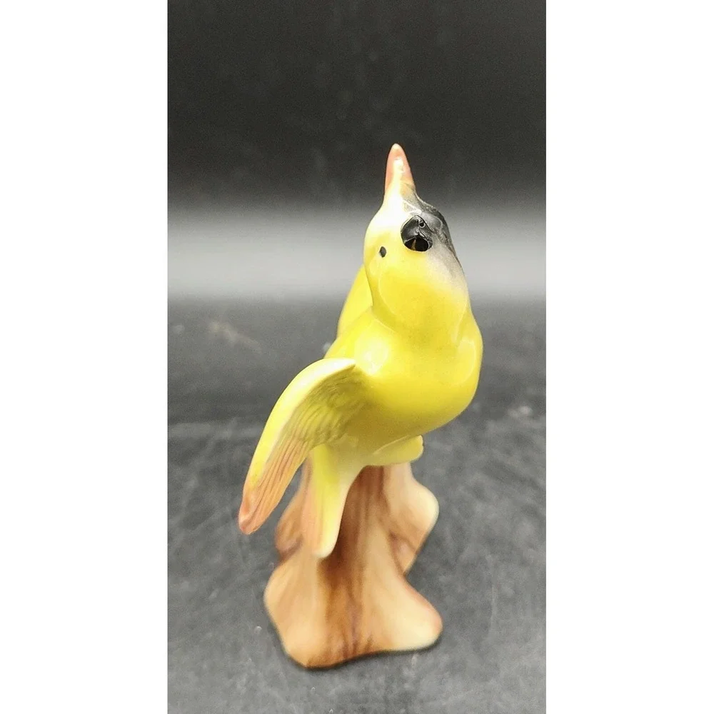 Vintage Bird Porcelain Vase Parakeet Parrot Yellow Planter Cockatoo Tree Stump